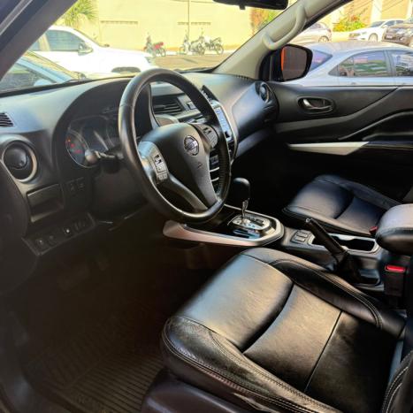 NISSAN Frontier 2.3 16V SE 4X4 CABINE DUPLA BI-TURBO DIESEL AUTOM�TICO, Foto 9