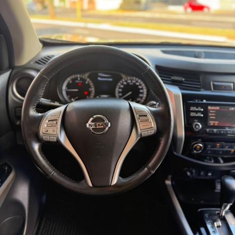 NISSAN Frontier 2.3 16V SE 4X4 CABINE DUPLA BI-TURBO DIESEL AUTOM�TICO, Foto 13