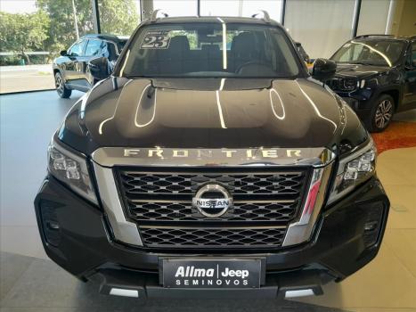NISSAN Frontier 2.3 16V XE 4X4 CABINE DUPLA BI-TURBO DIESEL AUTOM�TICO, Foto 2