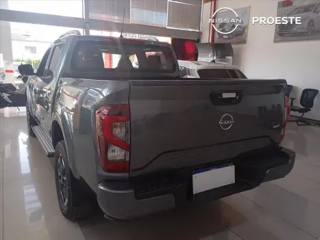 NISSAN Frontier 2.3 16V PLATINUM CABINE DUPLA 4X4 BI-TURBO DIESEL AUTOM�TICO, Foto 3