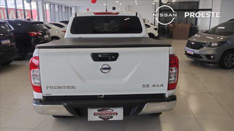 NISSAN Frontier 2.3 16V SE 4X4 CABINE DUPLA BI-TURBO DIESEL AUTOM�TICO, Foto 5
