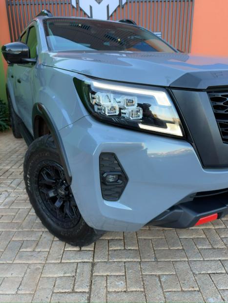 NISSAN Frontier 2.3 16V PRO4X CABINE DUPLA 4X4 BI-TURBO DIESEL AUTOM�TICO, Foto 3