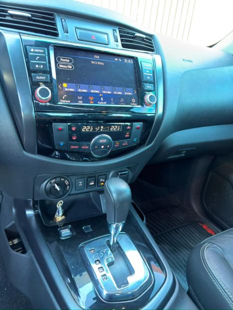 NISSAN Frontier 2.3 16V PRO4X CABINE DUPLA 4X4 BI-TURBO DIESEL AUTOM�TICO, Foto 18