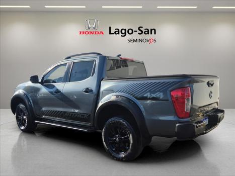 NISSAN Frontier 2.3 ATTACK CABINE DUPLA 4X4 BI-TURBO DIESEL AUTOM�TICO, Foto 2