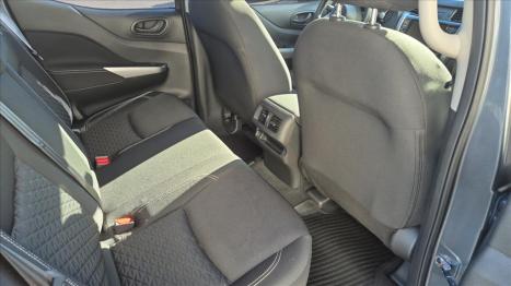 NISSAN Frontier 2.3 ATTACK CABINE DUPLA 4X4 BI-TURBO DIESEL AUTOM�TICO, Foto 5