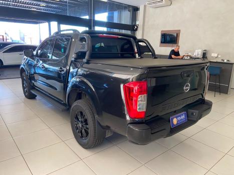 NISSAN Frontier 2.3 ATTACK CABINE DUPLA 4X4 BI-TURBO DIESEL AUTOM�TICO, Foto 4