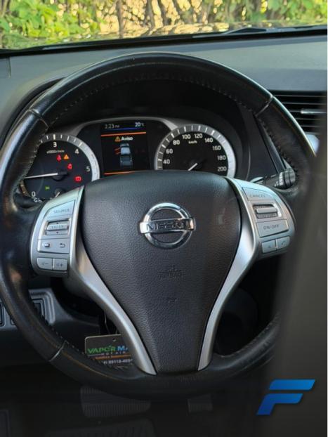 NISSAN Frontier 2.3 16V XE 4X4 CABINE DUPLA BI-TURBO DIESEL AUTOM�TICO, Foto 9