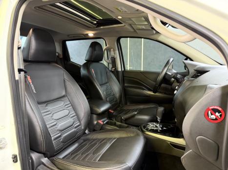 NISSAN Frontier 2.3 16V PRO4X CABINE DUPLA 4X4 BI-TURBO DIESEL AUTOM�TICO, Foto 11