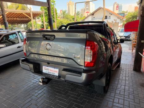 NISSAN Frontier 2.3 ATTACK CABINE DUPLA 4X4 BI-TURBO DIESEL AUTOMÁTICO, Foto 4