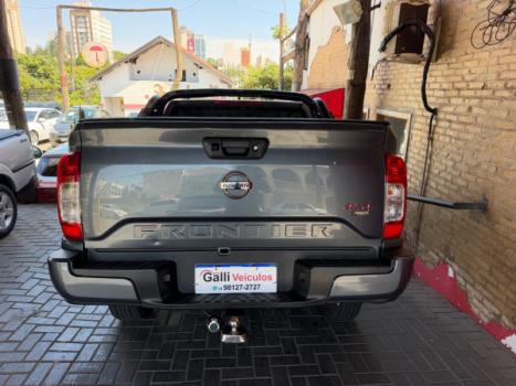 NISSAN Frontier 2.3 ATTACK CABINE DUPLA 4X4 BI-TURBO DIESEL AUTOMÁTICO, Foto 5