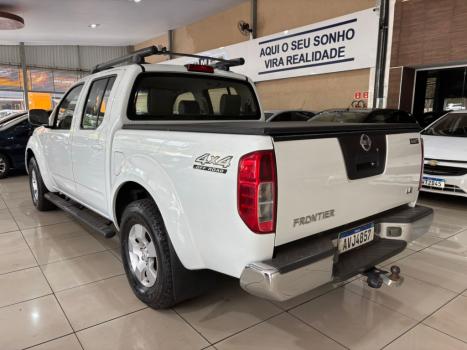 NISSAN Frontier 2.5 4X4 LE CABINE DUPLA TURBO DIESEL AUTOMTICO, Foto 6