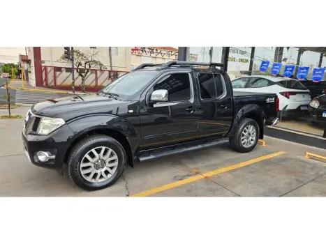 NISSAN Frontier 2.5 SL 4X4 TURBO DIESEL CABINE DUPLA AUTOMÁTICO, Foto 2 NISSAN Frontier 2.5 SL 4X4 TURBO DIESEL CABINE DUPLA AUTOMÁTICO, Foto 2