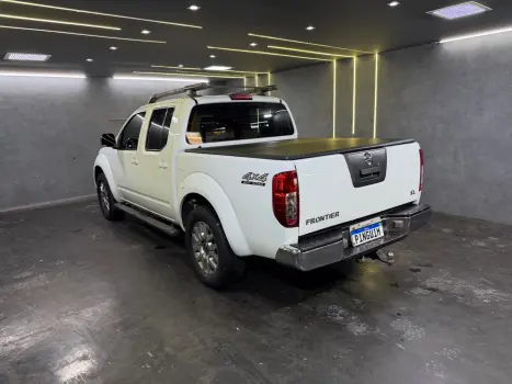 NISSAN Frontier 2.5 SL 4X4 TURBO DIESEL CABINE DUPLA AUTOM�TICO, Foto 6