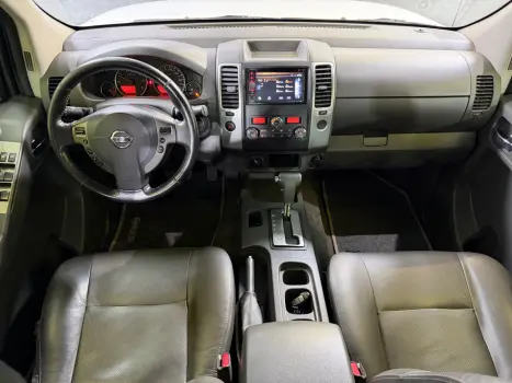 NISSAN Frontier 2.5 SL 4X4 TURBO DIESEL CABINE DUPLA AUTOM�TICO, Foto 10