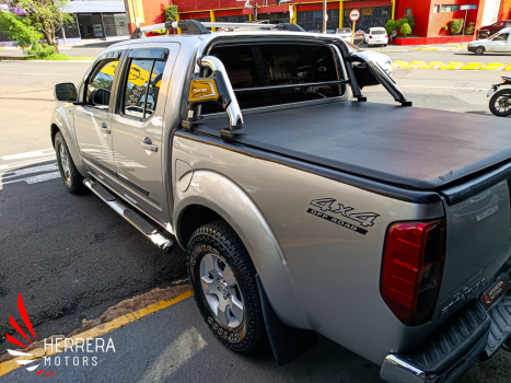 NISSAN Frontier 2.5 XE 4X4 TURBO DIESEL CABINE DUPLA, Foto 4