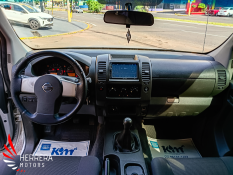 NISSAN Frontier 2.5 XE 4X4 TURBO DIESEL CABINE DUPLA, Foto 13
