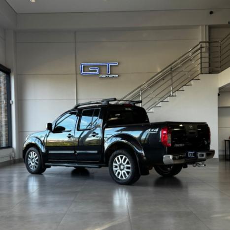 NISSAN Frontier 2.5 SL 10 ANOS 4X4 TURBO DIESEL CABINE DUPLA AUTOM�TICO, Foto 2