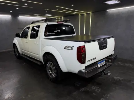 NISSAN Frontier 2.5 SL 4X4 TURBO DIESEL CABINE DUPLA AUTOMÁTICO, Foto 6