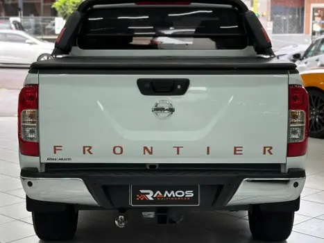 NISSAN Frontier , Foto 8
