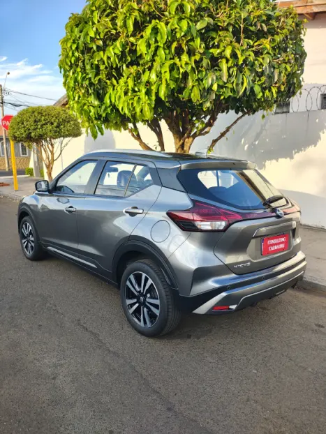 NISSAN Kicks 1.6 16V 4P FLEXSTART EXCLUSIVE XTRONIC AUTOMTICO CVT, Foto 2