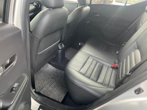 NISSAN Kicks 1.6 16V 4P FLEXSTART SL X-TRONIC AUTOMÁTICO CVT, Foto 9 NISSAN Kicks 1.6 16V 4P FLEXSTART SL X-TRONIC AUTOMÁTICO CVT, Foto 9