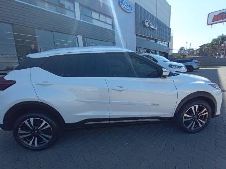 NISSAN Kicks 1.6 16V 4P FLEXSTART EXCLUSIVE XTRONIC AUTOMTICO CVT, Foto 4