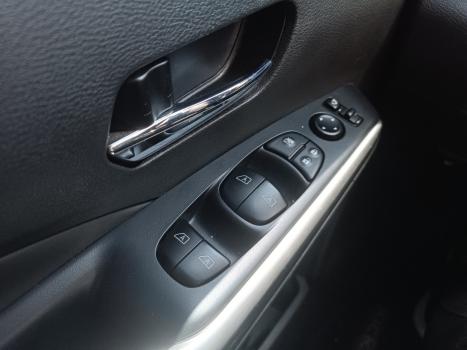 NISSAN Kicks 1.6 16V 4P FLEXSTART EXCLUSIVE XTRONIC AUTOM�TICO CVT, Foto 12