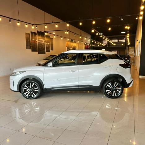NISSAN Kicks 1.6 16V 4P FLEXSTART EXCLUSIVE XTRONIC AUTOM�TICO CVT, Foto 2