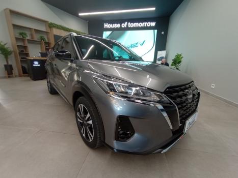 NISSAN Kicks 1.6 16V 4P FLEXSTART EXCLUSIVE XTRONIC AUTOM�TICO CVT, Foto 3