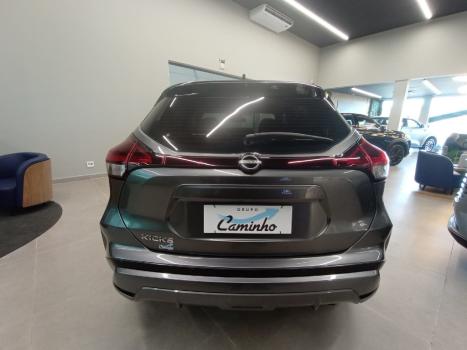 NISSAN Kicks 1.6 16V 4P FLEXSTART EXCLUSIVE XTRONIC AUTOM�TICO CVT, Foto 6