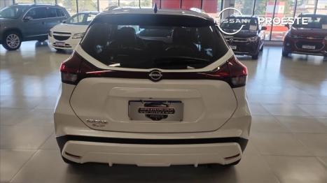NISSAN Kicks 1.6 16V 4P FLEXSTART EXCLUSIVE XTRONIC AUTOM�TICO CVT, Foto 5