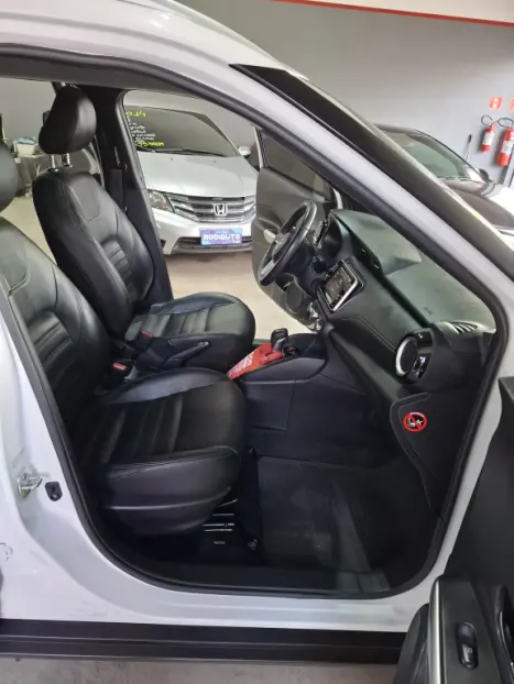 NISSAN Kicks 1.6 16V 4P FLEX SV X-TRONIC AUTOM�TICO CVT, Foto 17