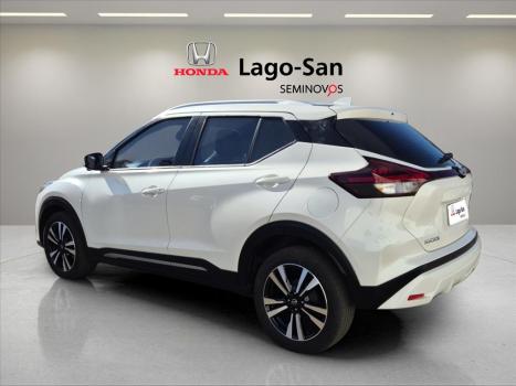 NISSAN Kicks 1.6 16V 4P FLEXSTART EXCLUSIVE XTRONIC AUTOM�TICO CVT, Foto 2