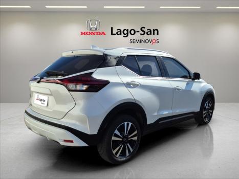 NISSAN Kicks 1.6 16V 4P FLEXSTART EXCLUSIVE XTRONIC AUTOM�TICO CVT, Foto 3