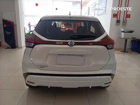 NISSAN Kicks 1.6 16V 4P FLEXSTART EXCLUSIVE XTRONIC AUTOM�TICO CVT, Foto 2