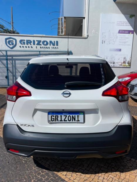 NISSAN Kicks 1.6 16V 4P FLEXSTART S DIRECT X-TRONIC AUTOM�TICO CVT, Foto 4