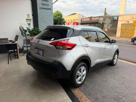 NISSAN Kicks 1.6 16V 4P FLEXSTART S X-TRONIC AUTOM�TICO CVT, Foto 4