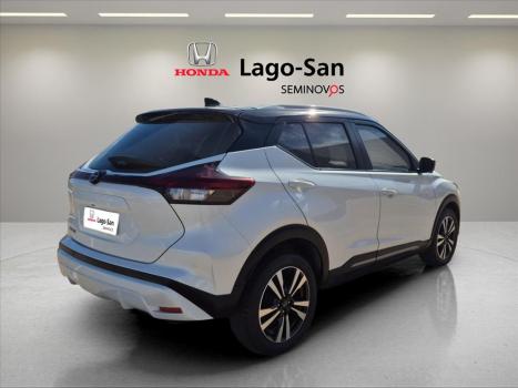 NISSAN Kicks 1.6 16V 4P FLEXSTART EXCLUSIVE XTRONIC AUTOMÁTICO CVT, Foto 3