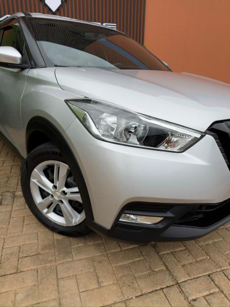 NISSAN Kicks 1.6 16V 4P FLEX ACTIVE X-TRONIC AUTOMÁTICO CVT, Foto 2