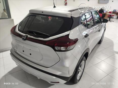 NISSAN Kicks Play 1.6 16V FLEXSTART ACTIVE PLUS XTRONIC AUTOM�TICO, Foto 3