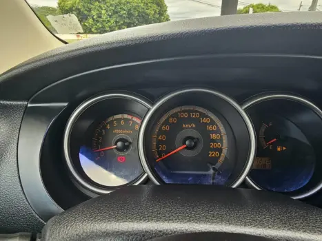 NISSAN Livina 1.6 16V 4P S X-GEAR FLEX, Foto 9