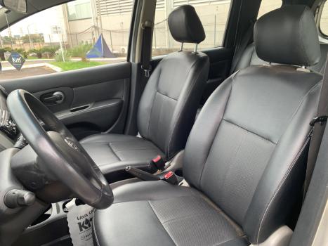 NISSAN Livina 1.6 16V 4P FLEX, Foto 6