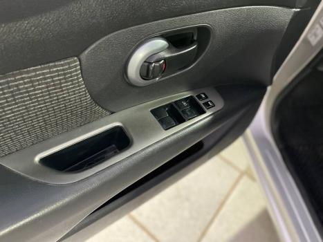 NISSAN Livina 1.8 16V 4P S FLEX AUTOM�TICO, Foto 10