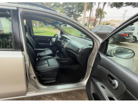 NISSAN Livina 1.8 16V 4P SL FLEX AUTOM�TICO, Foto 13