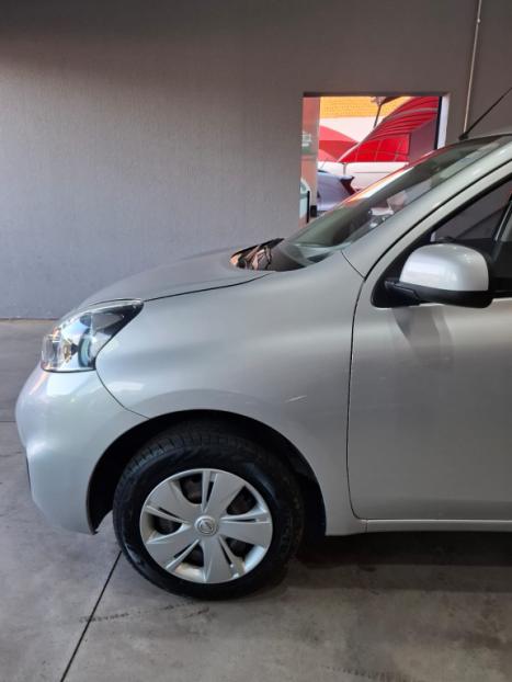 NISSAN March 1.0 12V 4P S FLEX, Foto 7