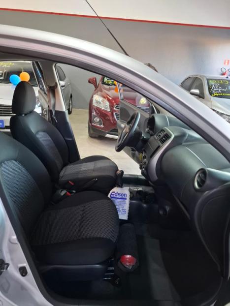 NISSAN March 1.0 12V 4P S FLEX, Foto 8