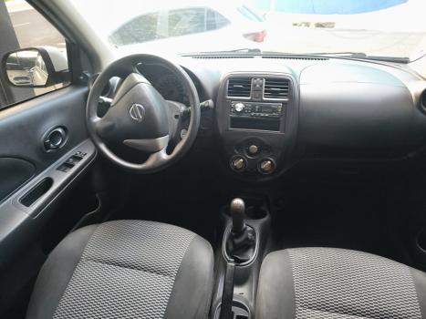 NISSAN March 1.0 12V 4P S FLEX, Foto 2