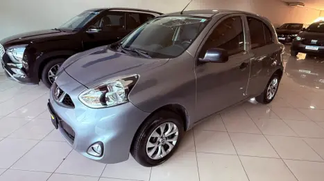 NISSAN March 1.0 12V 4P S FLEX, Foto 1