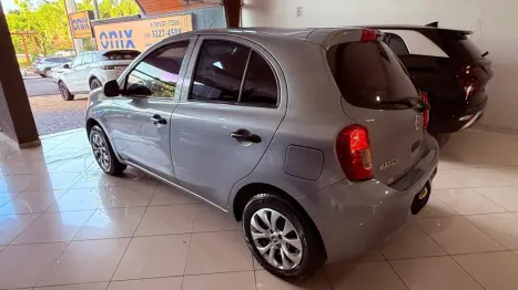 NISSAN March 1.0 12V 4P S FLEX, Foto 5