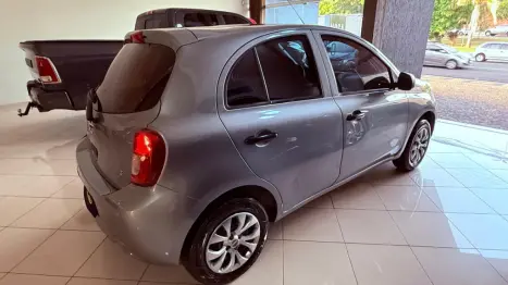 NISSAN March 1.0 12V 4P S FLEX, Foto 6